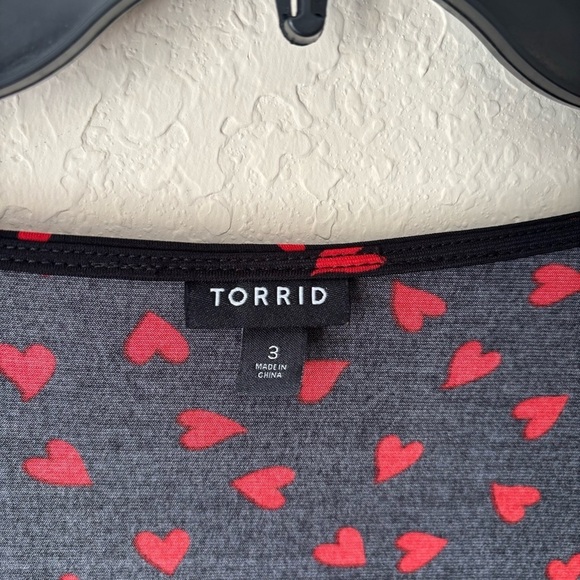 Torrid | Women's Heart Novelty Print Studio Wrap Blouse Size 3X Valentines Day - Picture 6 of 9